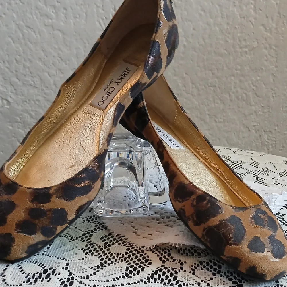 Jimmy Choo Brown and Black Flats - Picture 2 of 5